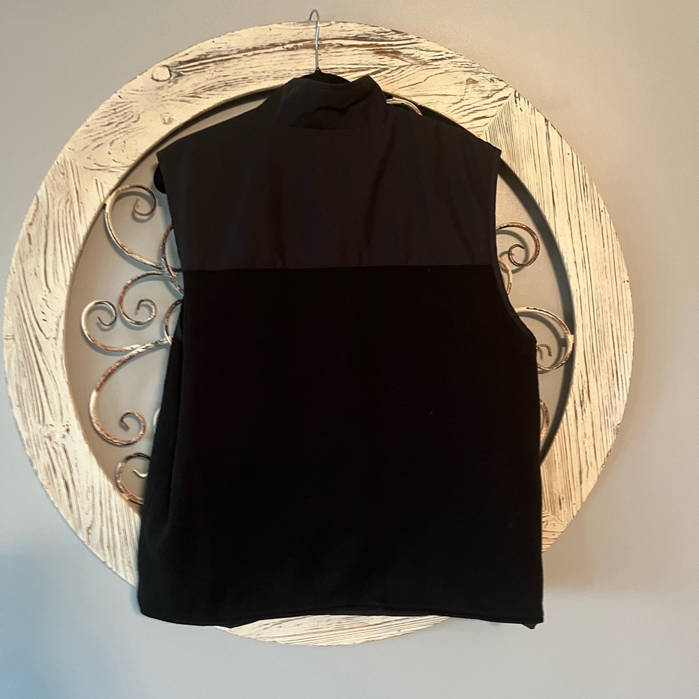 Weatherproof vest - Picture 7 of 8
